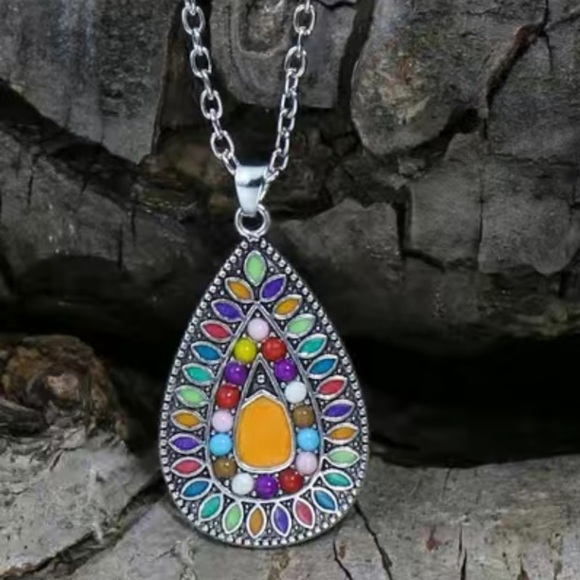 Bee Happy Market Boutique Jewelry - Boho Teardrop Necklace Multicolored Pendant Beaded Silver Native American